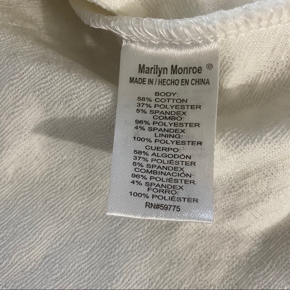 Marilyn Monroe NWT Off White Armless Peplum Top S - Picture 8 of 15